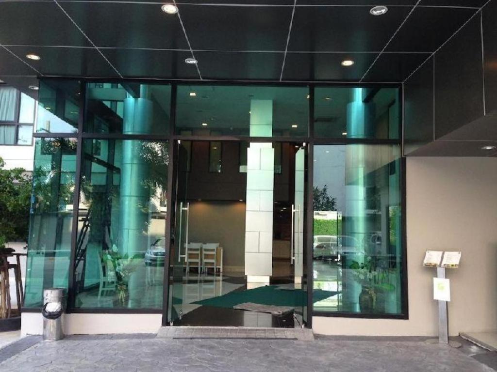 Ipremium Sukhumvit 81 Hotel Bangkok Exterior foto