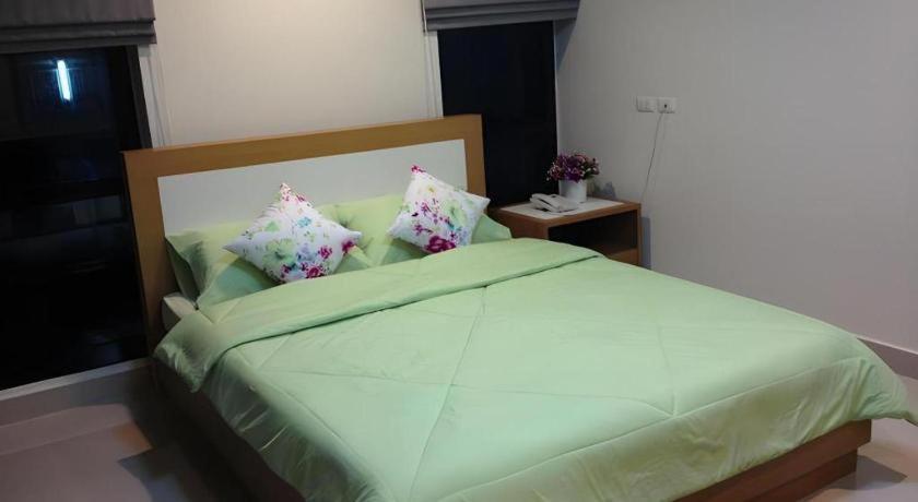 Ipremium Sukhumvit 81 Hotel Bangkok Exterior foto