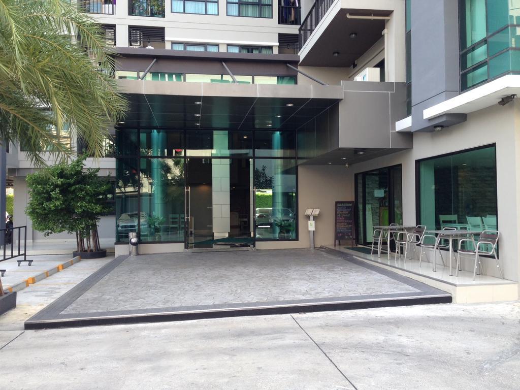 Ipremium Sukhumvit 81 Hotel Bangkok Exterior foto